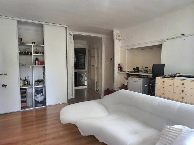 Appartement T3 traversant à rénover — photo 1