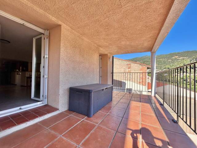 3 Pièces terrasse vue sur montagnes — photo du bien