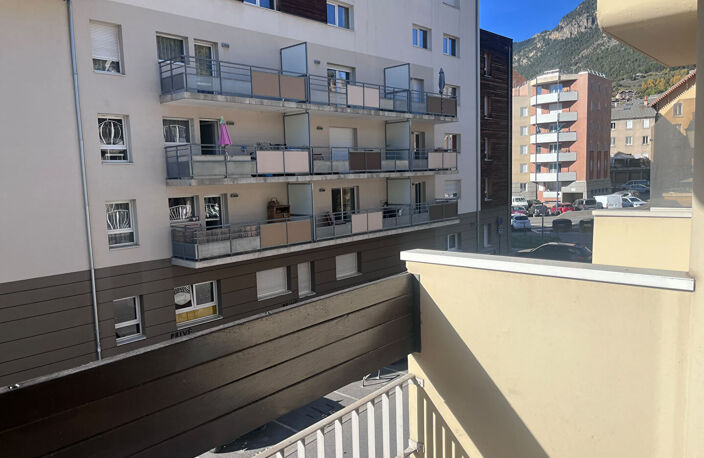 Appartement 3 pièces rénové avec garage — photo 5