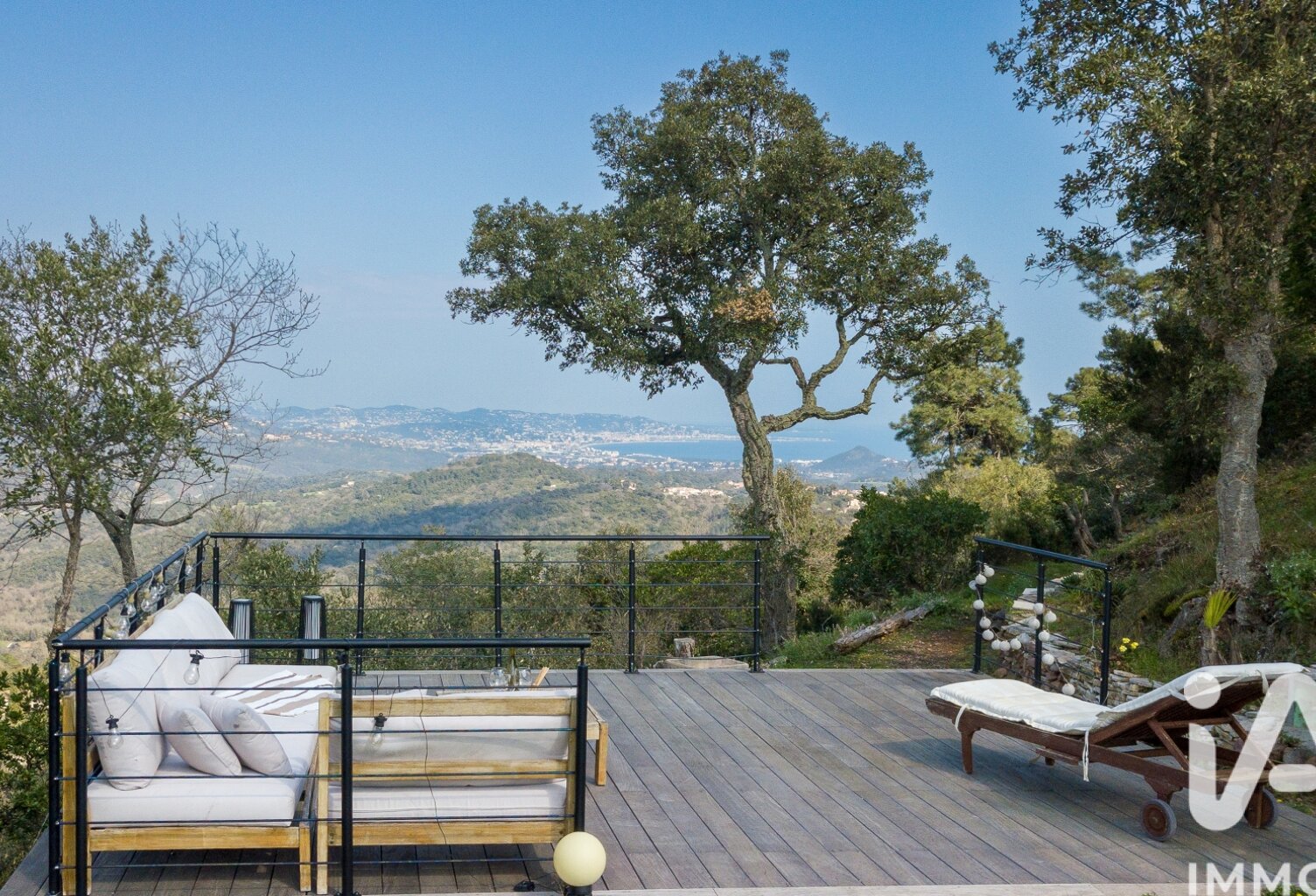 Vente Maison/villa 8 pièces — photo 1