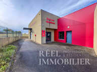 Bâtiment commercial et professionnel de 1 672 m² / Zone commerciale — photo 3