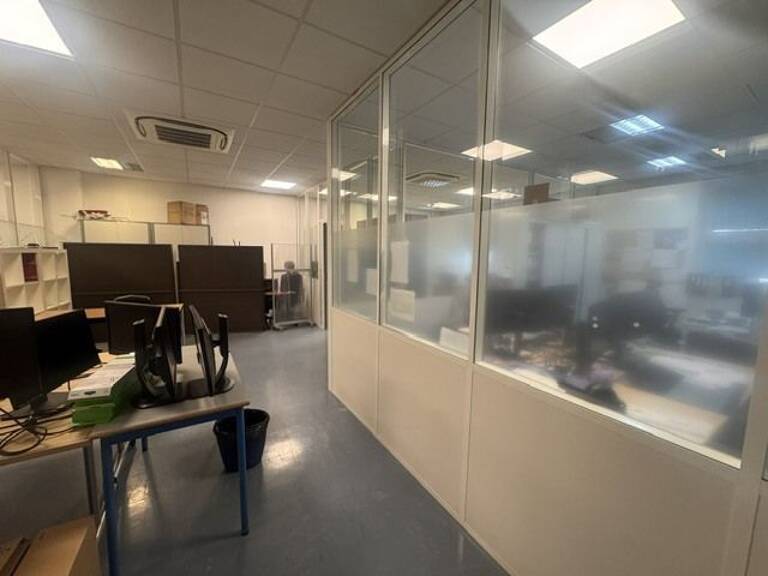 Bureaux 6 et plus à MONTREUIL — photo 1
