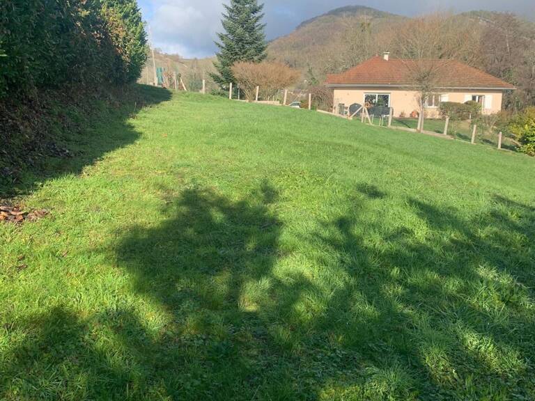 A vendre beau terrain constructible Commune ce Lucey — photo 1