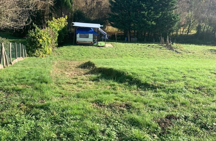 A vendre beau terrain constructible Commune ce Lucey — photo 3