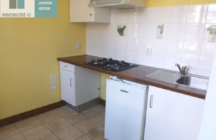 BEAU T2 CUISINE EQUIPEE LE PUY EN VELAY - 2 pièce(s) - 38 m2 — photo 4