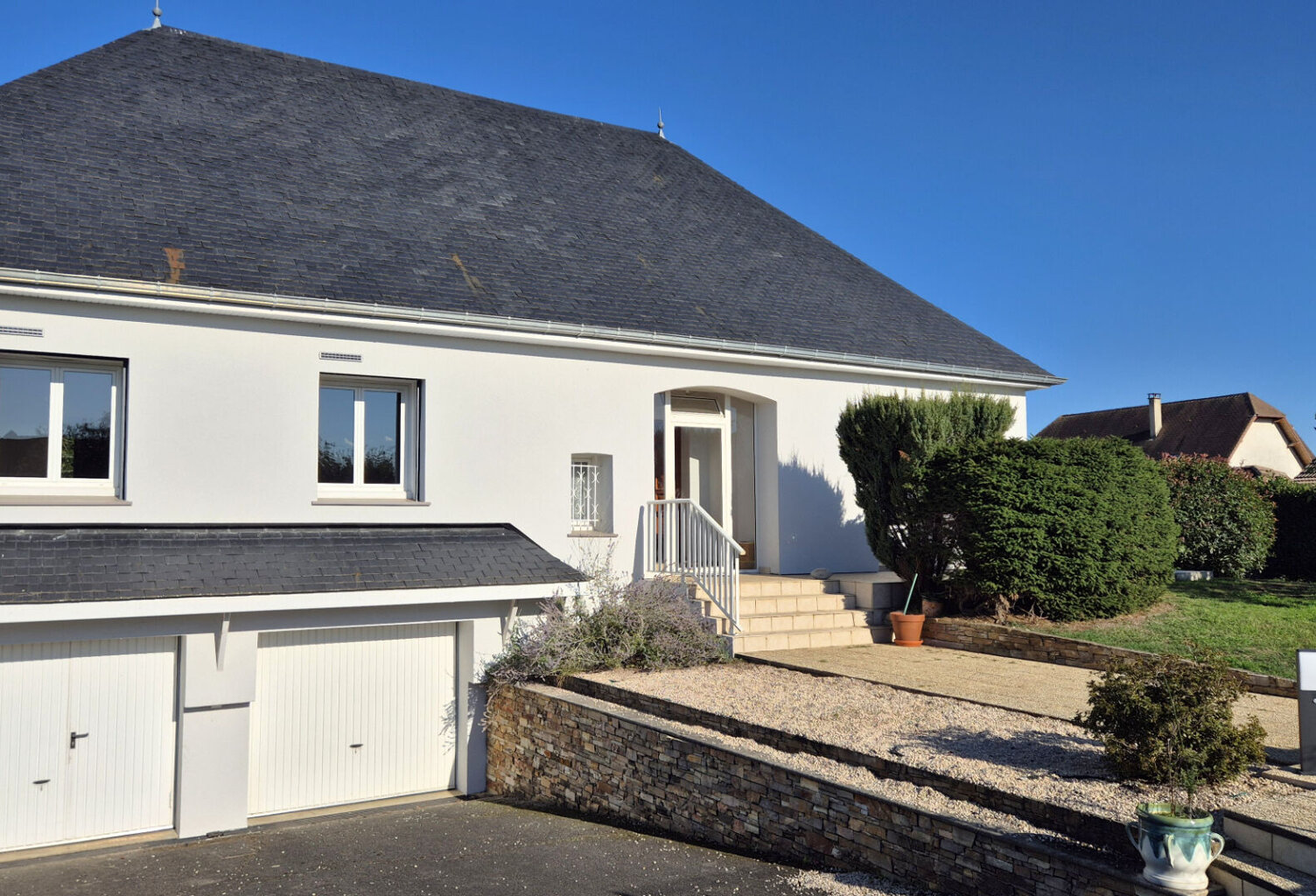 Maison traditionnelle avec vue sur les Pyrénées - Jardin - Sous-sol - Combles aménageables — photo 1