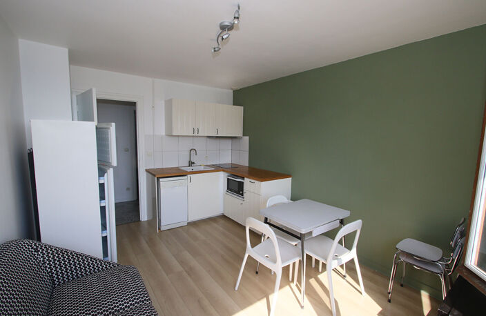 Appartement 1p+c à SEYSSINS — photo 4
