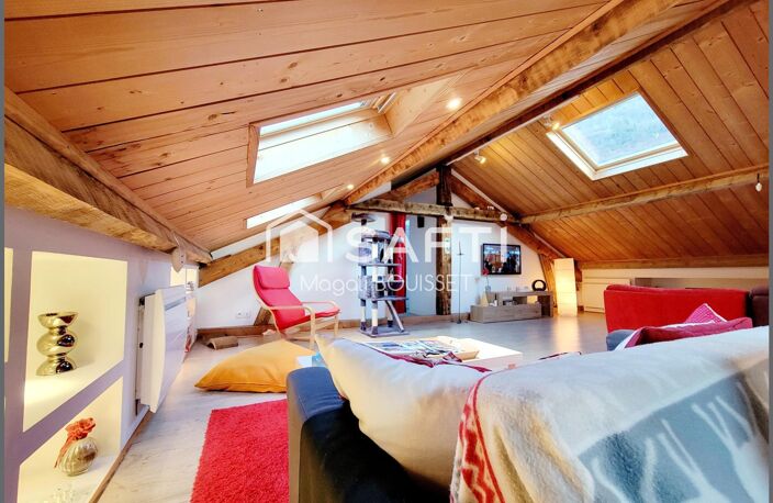 Appartement cosy T4 de 72m², au sol 121m², trois chambres, salle de bain et douche, cave idéal pour entreposer vélos et skis, place de parking aérien. Vendu meublé. — photo 4