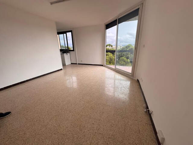 A VENDRE !!!! Bel Appartement  T3 de 63 m2 à Marseille — photo du bien