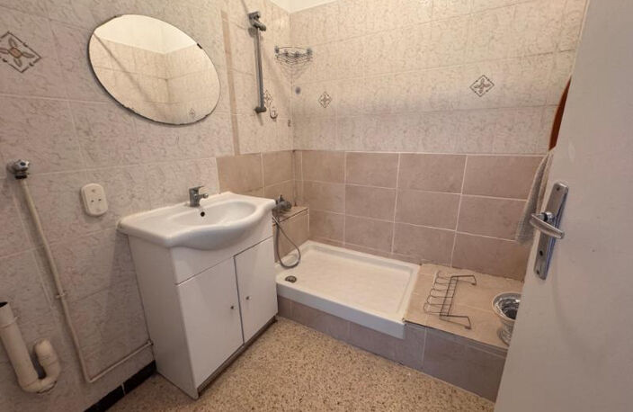 A VENDRE !!!! Bel Appartement  T3 de 63 m2 à Marseille — photo 4