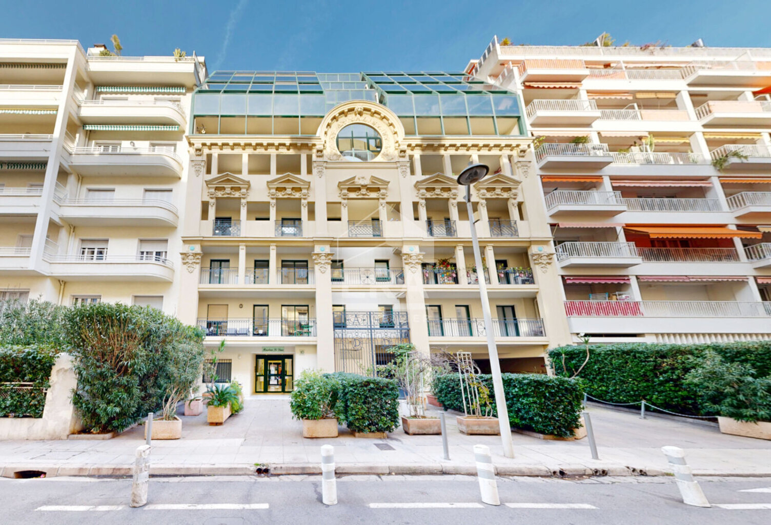 NICE - FLEURS : 4 PIÈCES TRAVERSANT AVEC LOGGIA AU CALME - VENDU LOUÉ — photo 1