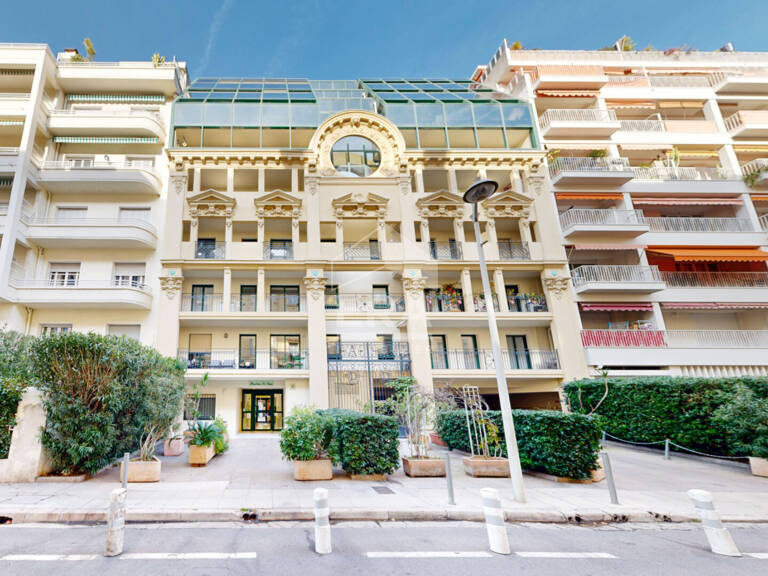 NICE - FLEURS : 4 PIÈCES TRAVERSANT AVEC LOGGIA AU CALME - VENDU LOUÉ — photo 1