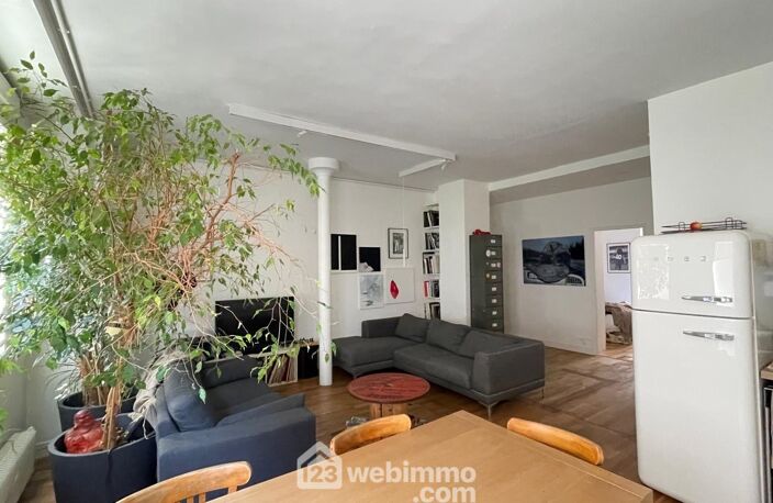 Appartement - 61.31m² - PARIS — photo 2
