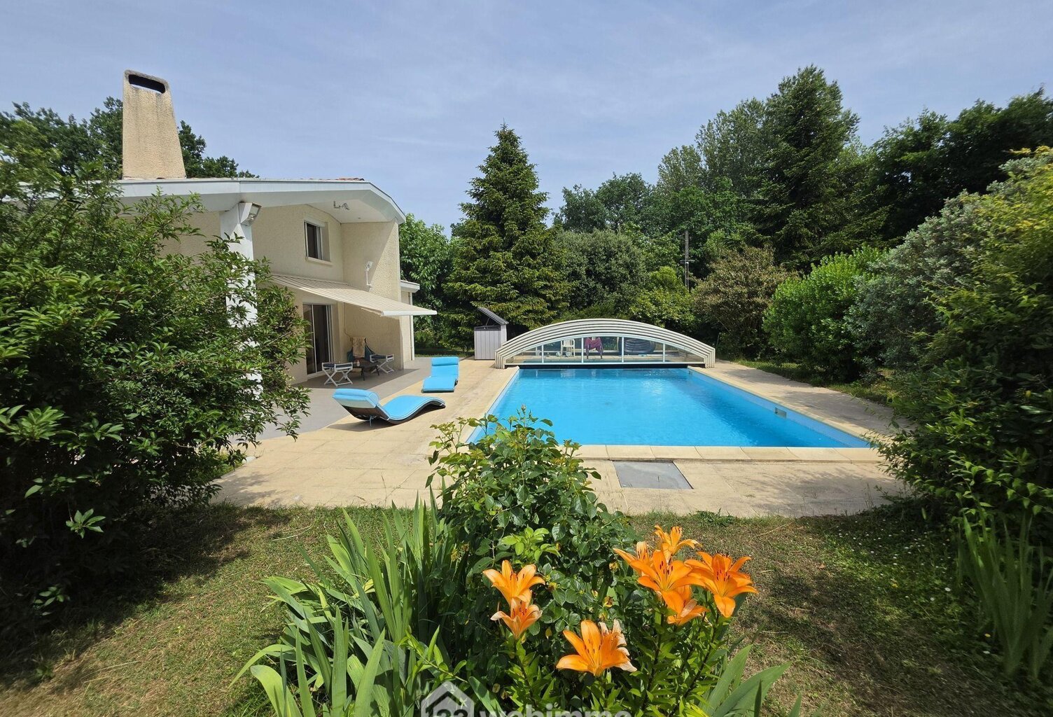 Maison - 170m² - Blanquefort — photo 1