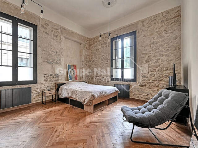 Nîmes Arènes - Appartement de caractère de 150 m² rénové avec goût — photo du bien