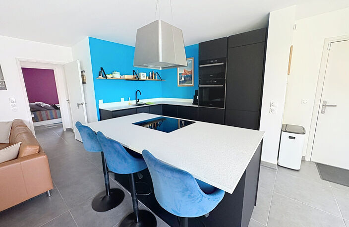 Exclusivité, Appartement La Ciotat T3 terrasse + box — photo 4