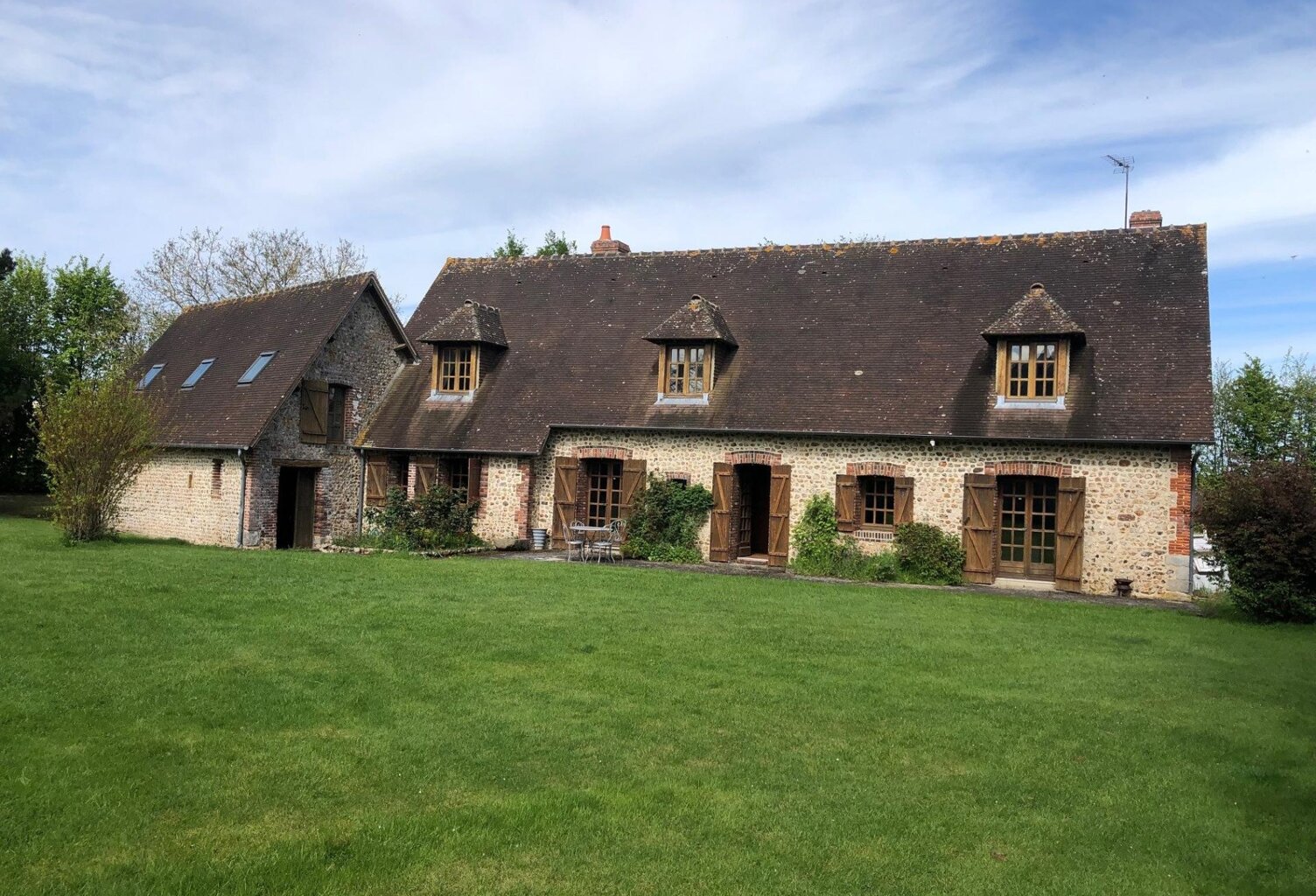 Belle grande longère en pierres, en parfait état. — photo 1