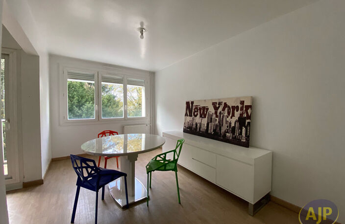Appartement Nantes 4 pièce(s) 100 m2 — photo 2