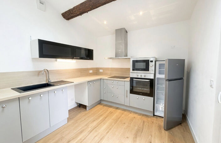 Appartement Sete 3 pièce(s) 66 m2  COEUR DE VILLE avec balcon — photo 2