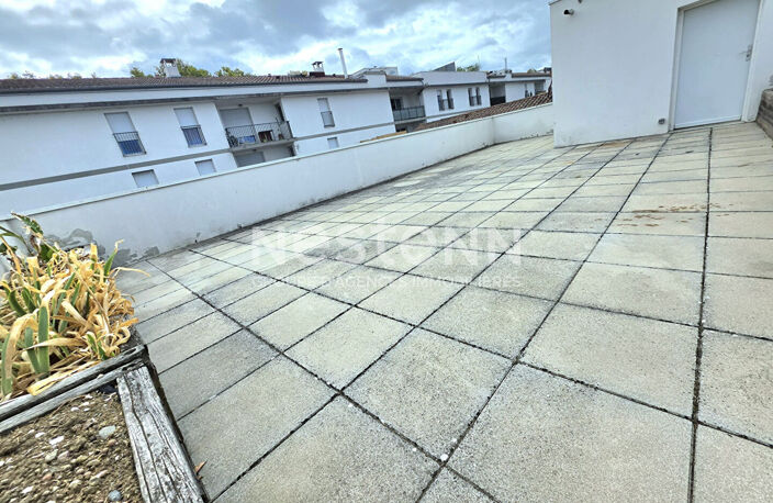 Toulouse 31200 Sans frais d'agence Métro canal du Midi/ embouchure Beau T4 Récent Triplex de 107.45m² avec Toit terrasse  deux places de parking en sous sol — photo 2