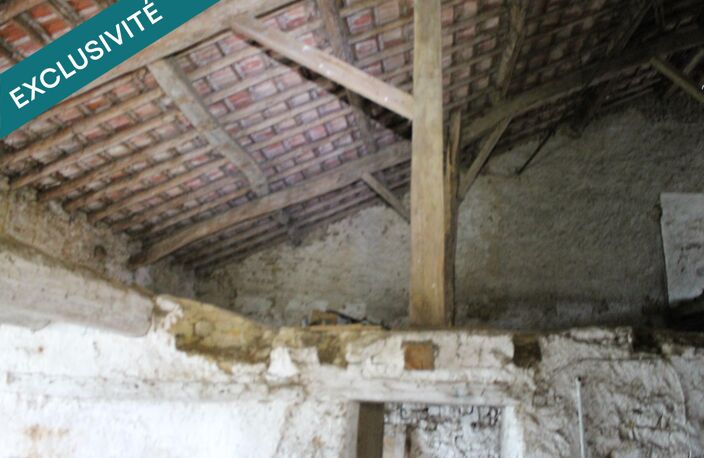 maison de village avec un grand terrain, et un acces a l'arriere — photo 5