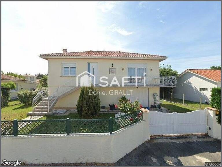 A Saujon maison familiale proche des commerces — photo 1