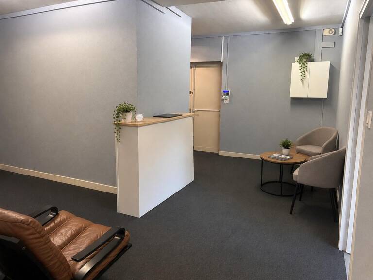 Bureau à louer de 94m2 — photo 1
