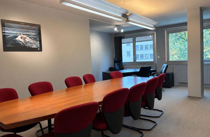 Bureau à louer de 94m2 — photo 2