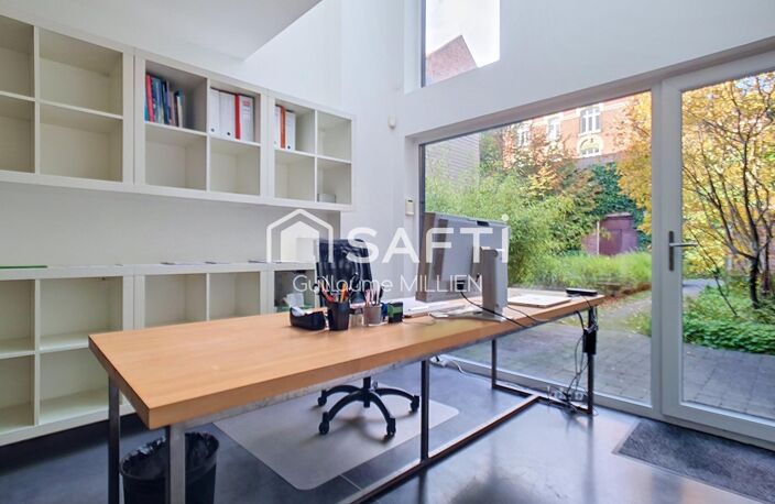 Bureau avec cuisine, salle de bains, et terrasse — photo 2