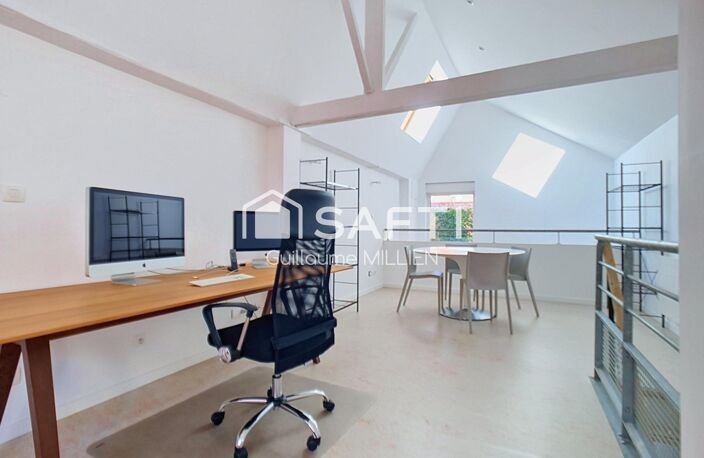 Bureau avec cuisine, salle de bains, et terrasse — photo 5