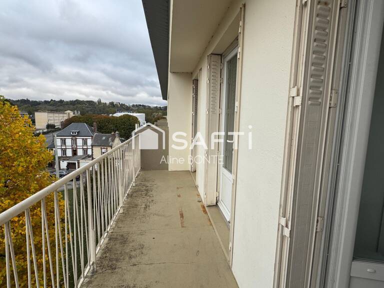 Appartement F4 avec parking et cave — photo 1