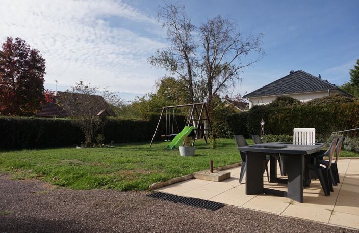 Maison Familiale avec 5 chambres en impasse implantée sur 1000m² au calme. — photo 3