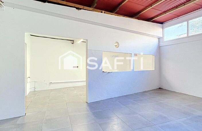 LE LAMENTIN : A LOUER  LOCAL COMMERCIAL D'ENVIRON 135 m²,  UN FORT POTENTIEL POUR VOTRE ACTIVITÉ ! — photo 2