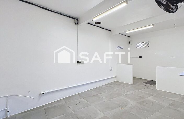 LE LAMENTIN : A LOUER  LOCAL COMMERCIAL D'ENVIRON 135 m²,  UN FORT POTENTIEL POUR VOTRE ACTIVITÉ ! — photo 3
