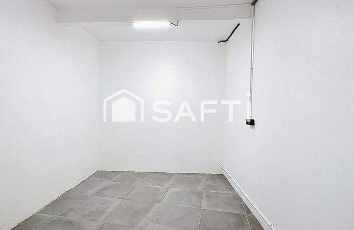 LE LAMENTIN : A LOUER  LOCAL COMMERCIAL D'ENVIRON 135 m²,  UN FORT POTENTIEL POUR VOTRE ACTIVITÉ ! — photo 4