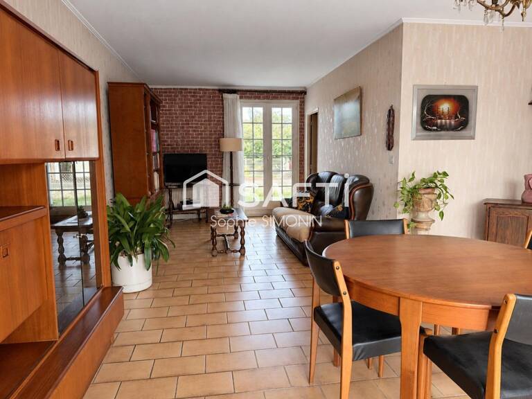 Maison de plain pied avec jardin arboré — photo 1