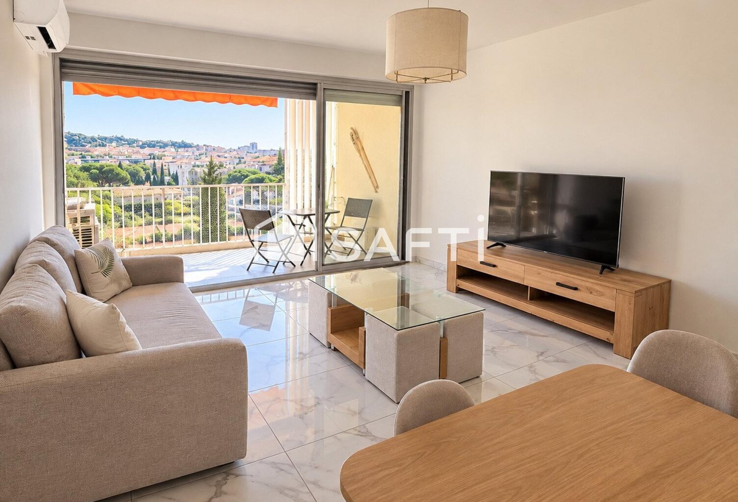 Appartement deux pièces avec terrasse couverte — photo 1