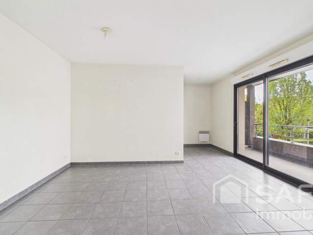 BÈGLES CENTRE  T3 55m² AVEC BALCON ET PARKING — photo du bien