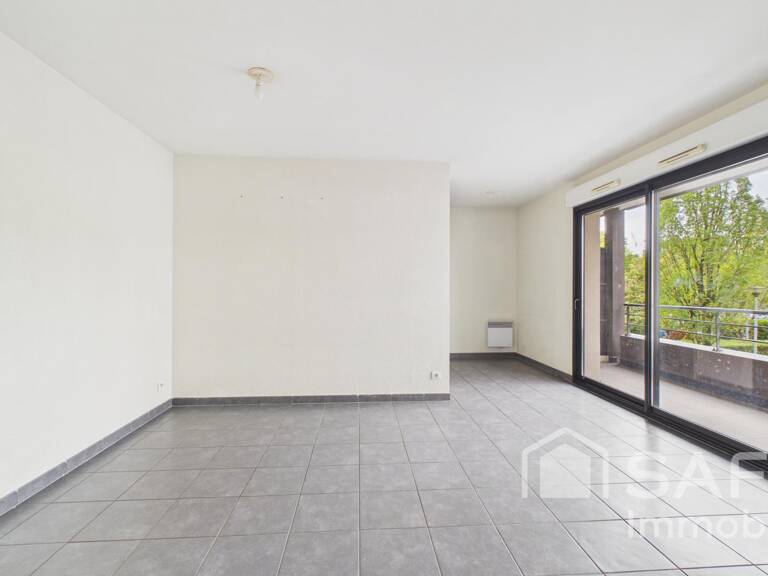 BÈGLES CENTRE  T3 55m² AVEC BALCON ET PARKING — photo 1