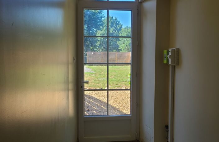 Location Appartement 4 pièces — photo 3