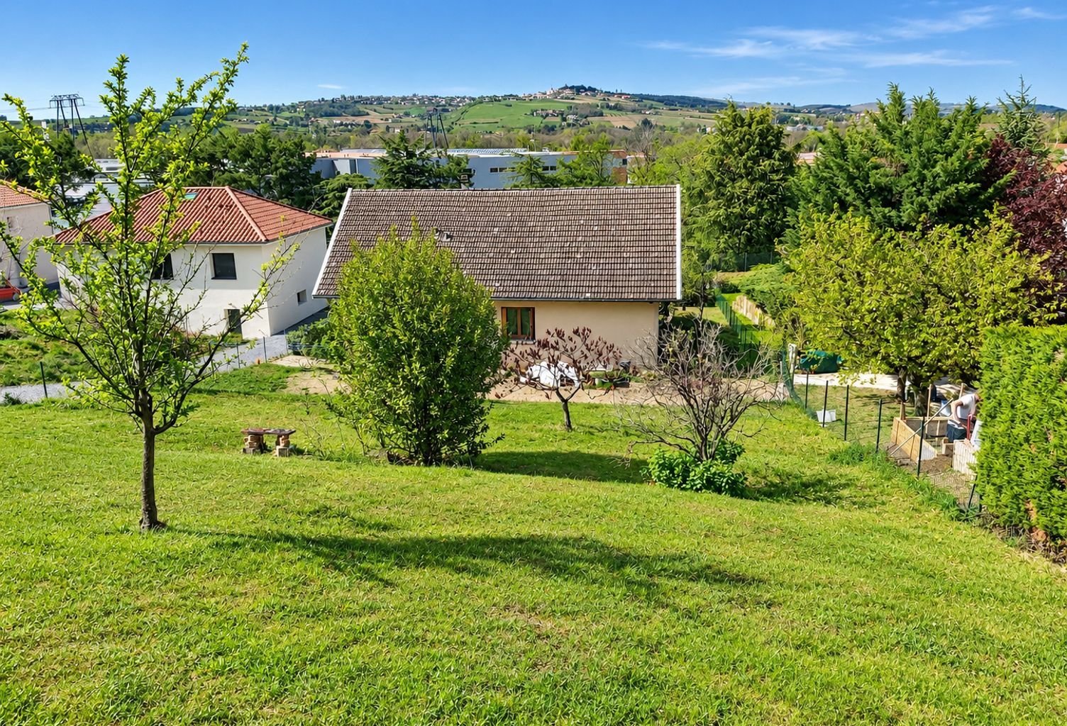 CIVRIEUX-D'AZERGUES   TERRAIN CONSTRUCTIBLE DE 940 M2   VUE — photo 1