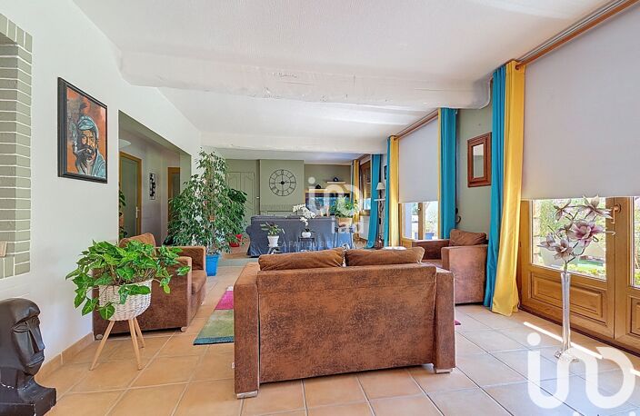 Vente Maison/villa 6 pièces — photo 2