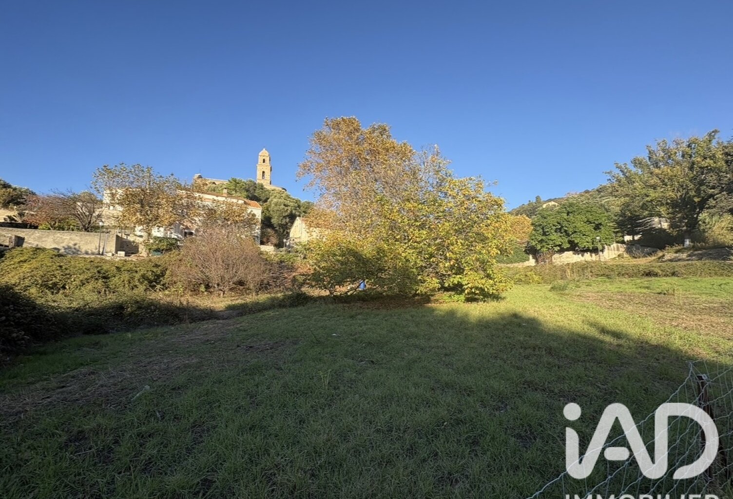 Vente Terrain 1 880 m&sup2; — photo 1