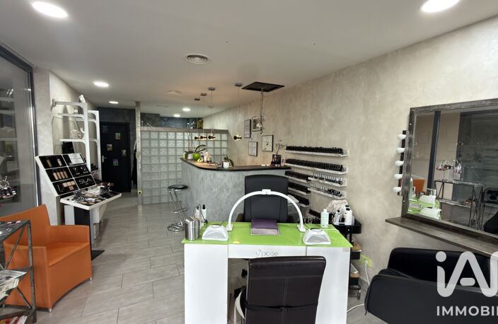 Vente Boutique/Local commercial 33 m&sup2; — photo 2