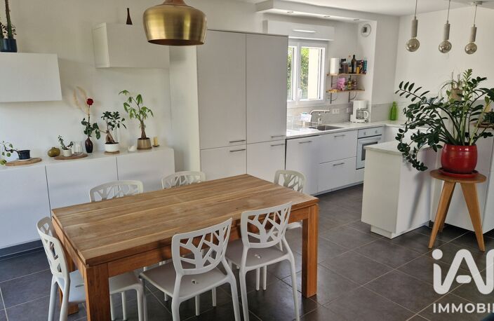 Vente Maison/villa 4 pièces — photo 2