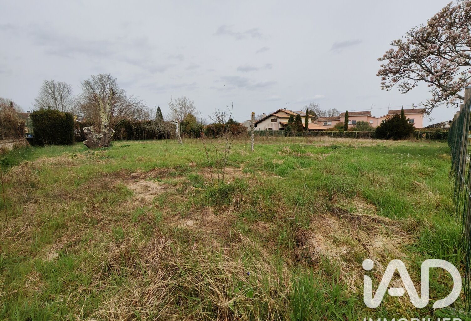 Vente Terrain à bâtir 1 000 m&sup2; — photo 1