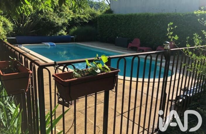 Vente Maison/villa 10 pièces — photo 2