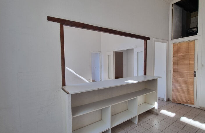 VENTE LYON 69004 - CROIX ROUSSE PROCHE HOPITAL CANUT 59M2 POSSIBLE T3 A FORT POTENTIEL — photo 4