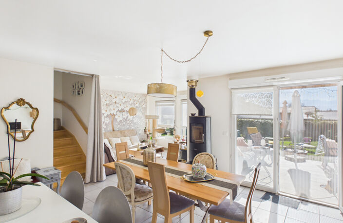 SAINT ALBAN LEYSSE - A VENDRE MAISON CONTEMPORAINE AVEC VUE — photo 3