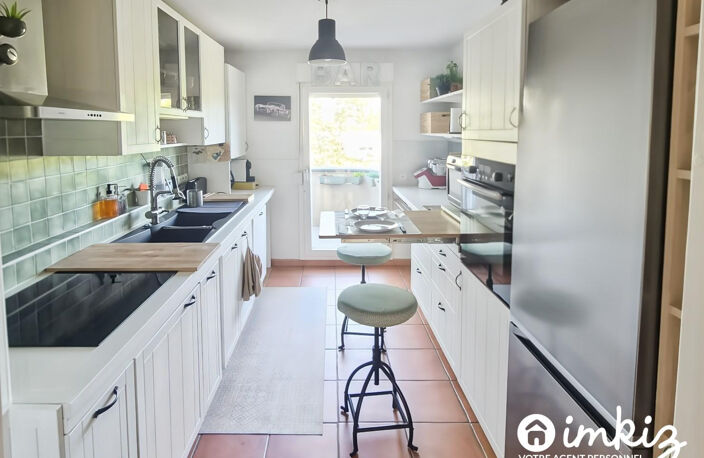 Appartement T3 89m², parking, 2 balcons + terrasse — photo 4